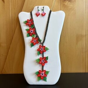 💕New Listing 💕Floral Beaded Necklace and Earring Set